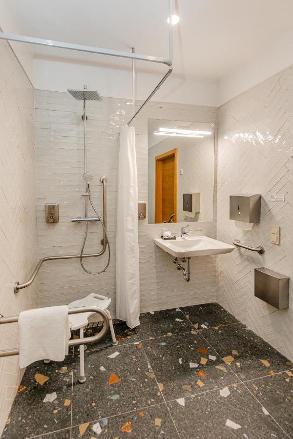 H11 Rooms エステルゴム エクステリア 写真